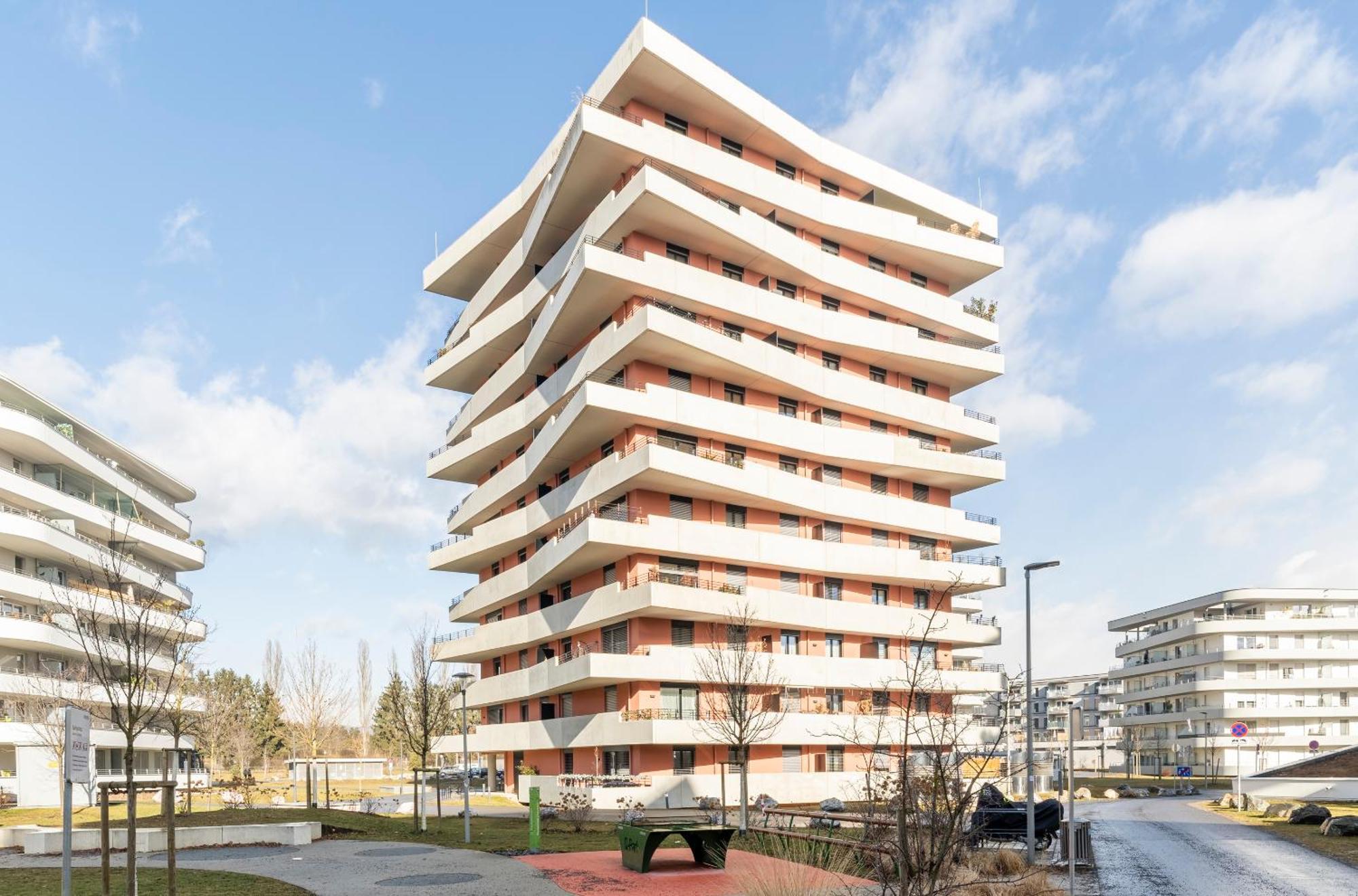Edler Wohnraum Panoramablick 3 Sz Boxspringbetten, E-Ladestation, Kaffeevollautomat, Klima, Lift, Terrasse & 2Xtg Graz Exterior foto